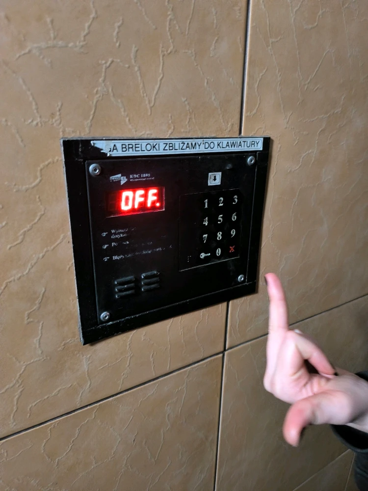 Гіфку завантажив Bogdan