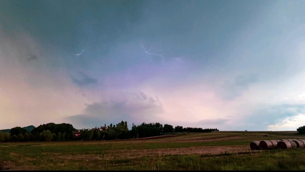 GIF uploaded by Sulei