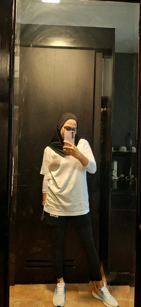 GIF diunggah oleh TheyCallMeTy🦉