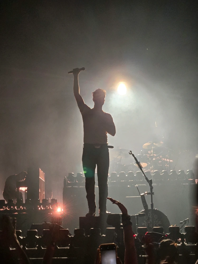 GIF gi-upload ni Nathan