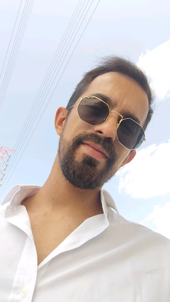 Hasan tarafından yüklenen GIF