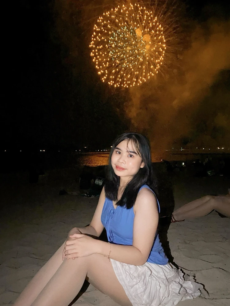 GIF uploaded by putri