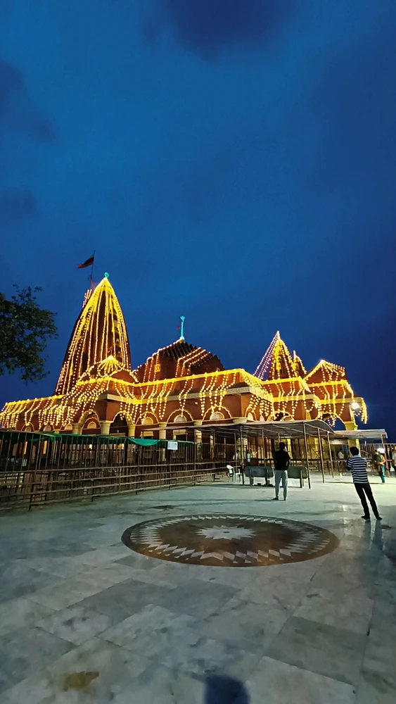 Image uploaded by Karan Manek