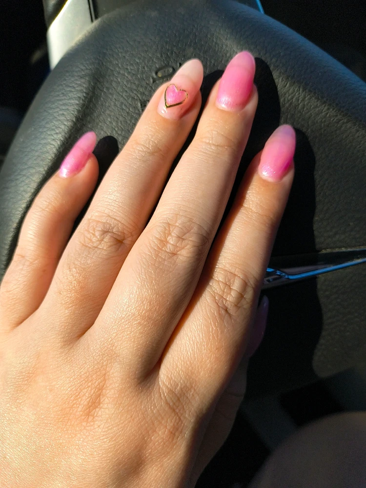 GIF uploaded by Dahlia