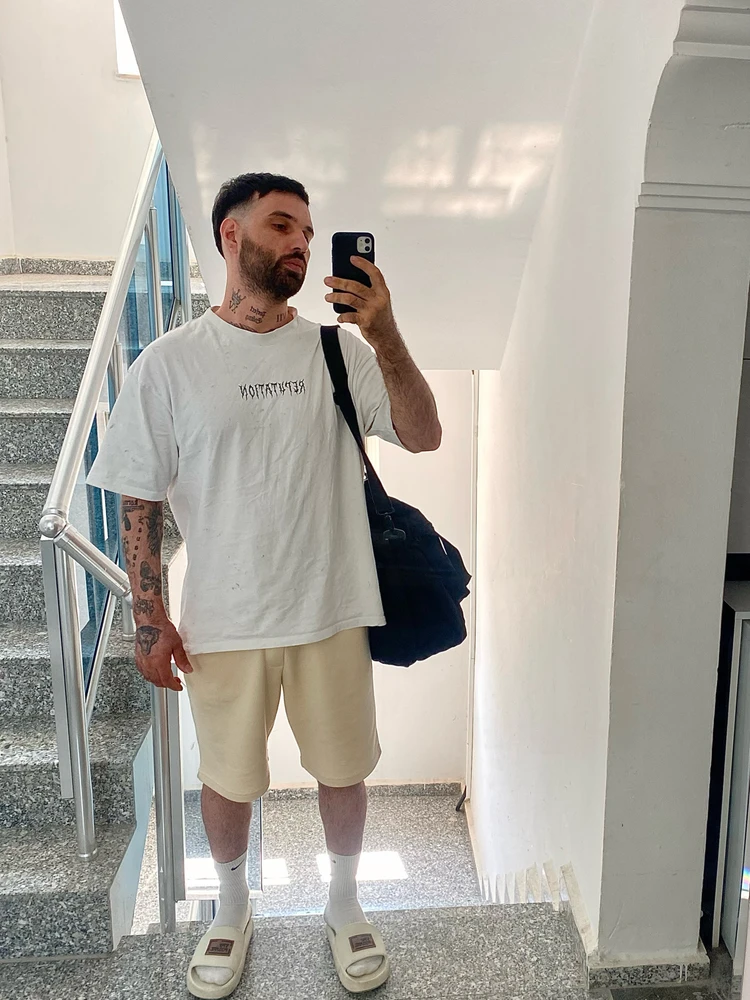 Donarakarma tarafından yüklenen GIF