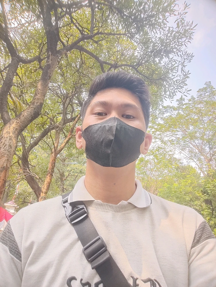 GIF diunggah oleh Iko