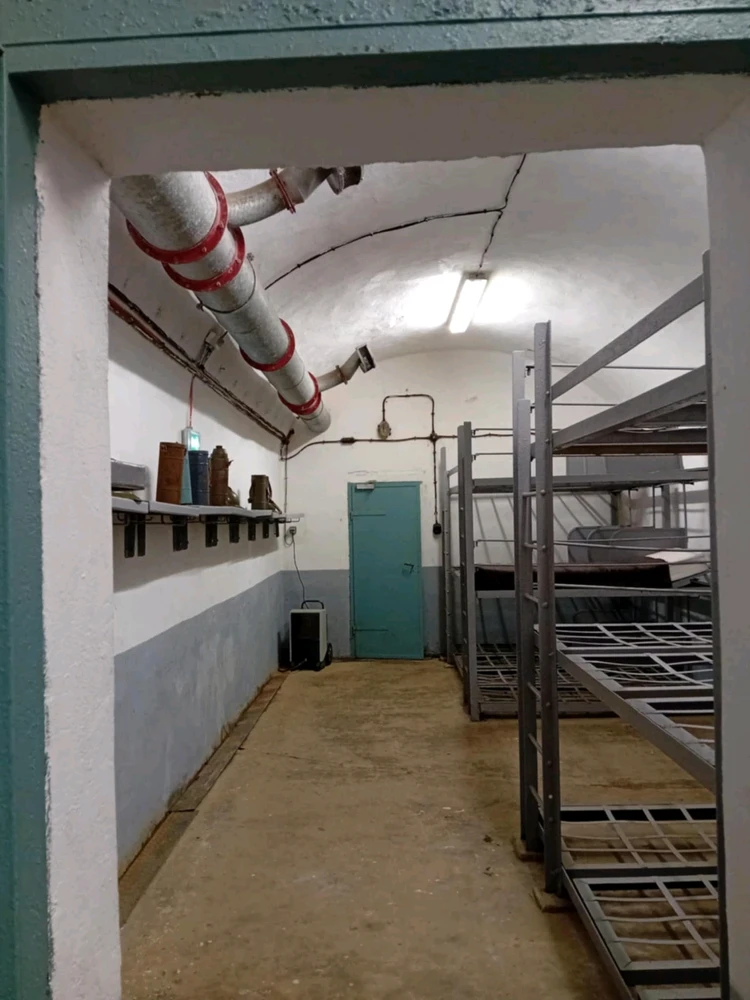 Dortoir, un lit pour 3 personnes, roulement toute les 8h