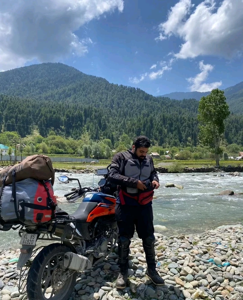 Abhilash T N അപ്‌ലോഡ് ചെയ്ത GIF