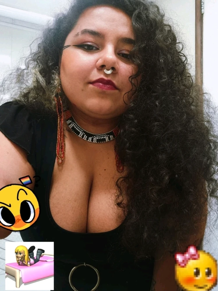 GIF uploaded by Îasy