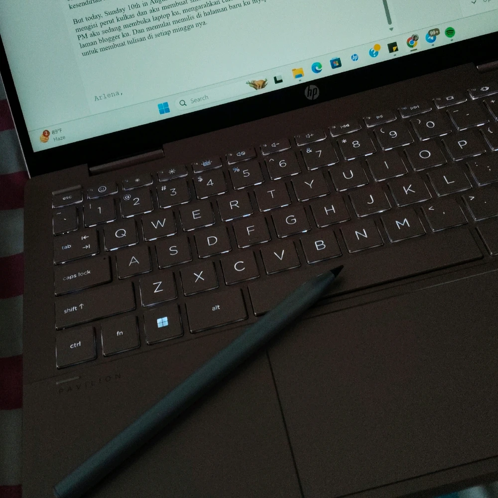 GIF uploaded by Lena