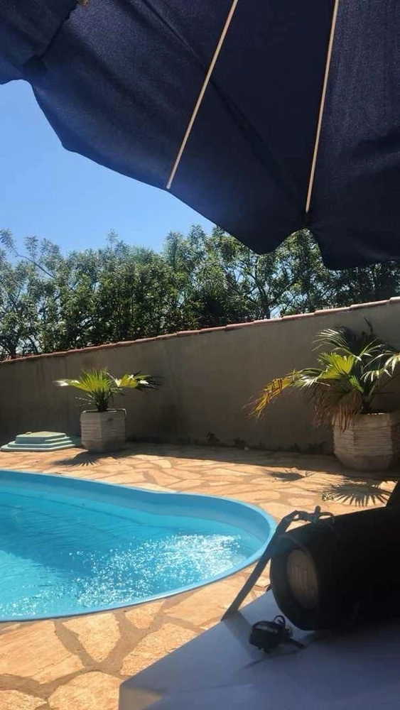 E tarafından yüklenen GIF