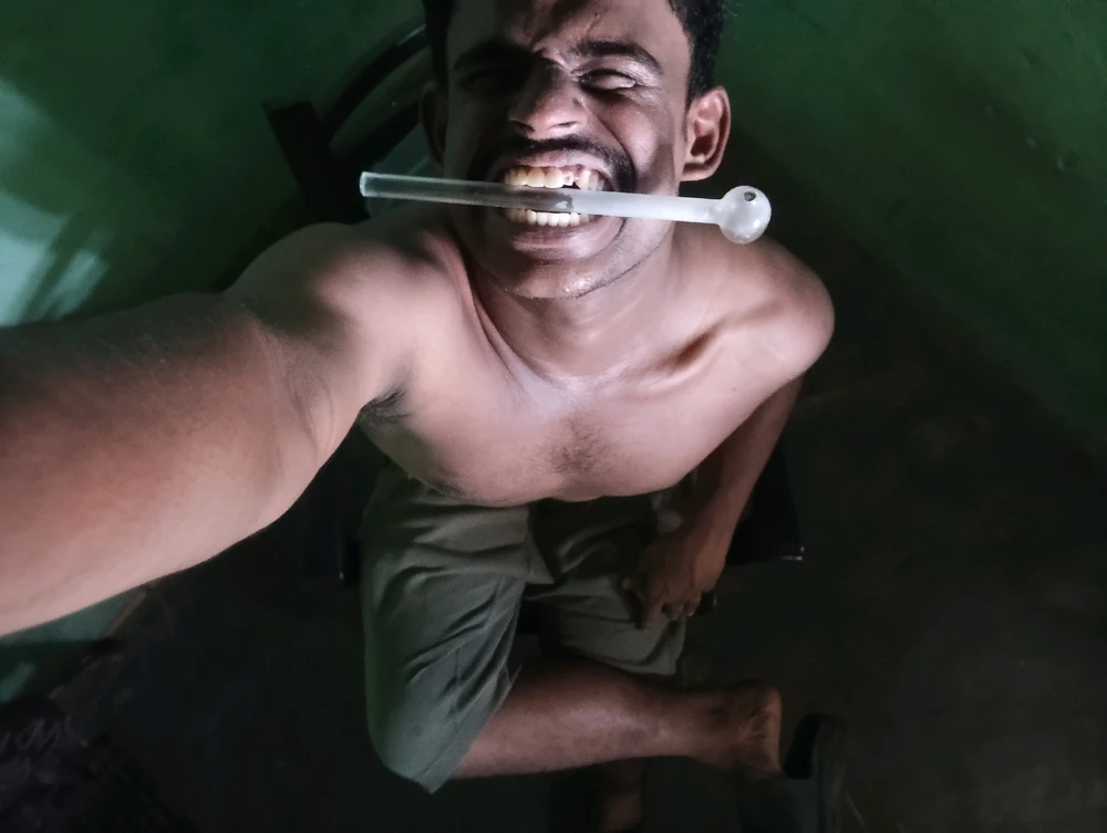 D K అప్‌లోడ్ చేసిన GIF