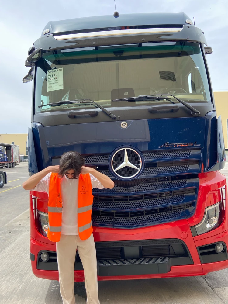 GIF uploaded by Batuan