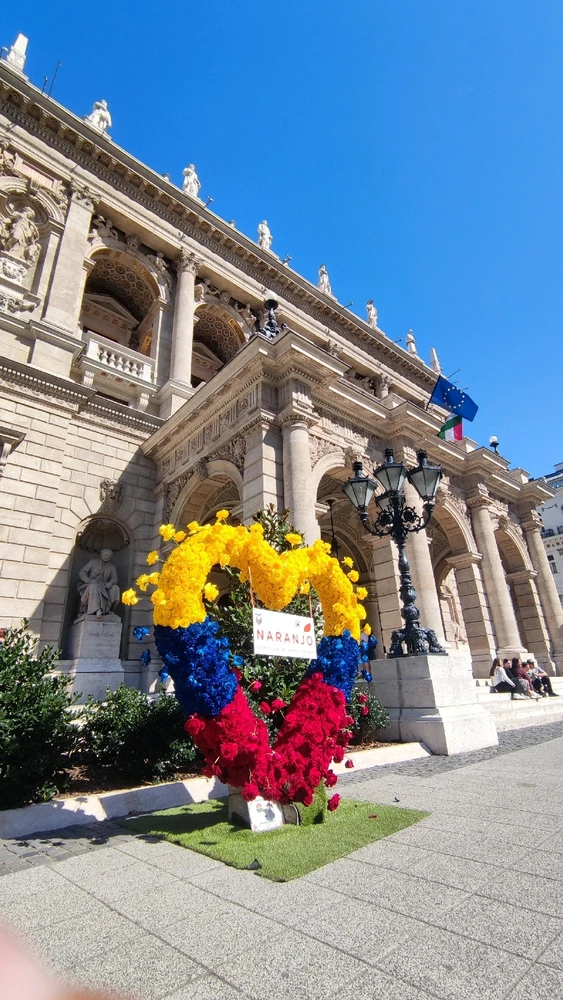 GIF uploaded by Milton