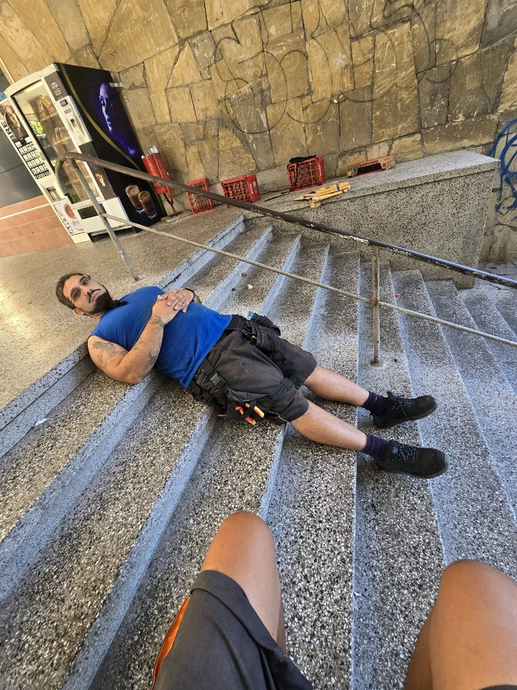 GIF качен от Деян Димитров