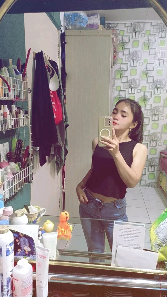 GIF gi-upload ni Dyna