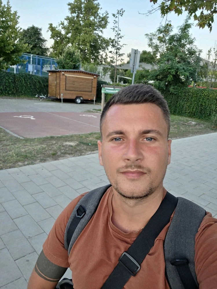 Patrik által feltöltött GIF