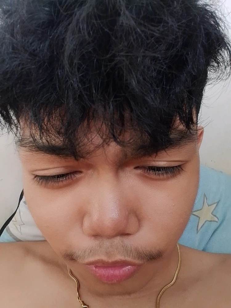 I-upload ni Jezz ang larawan