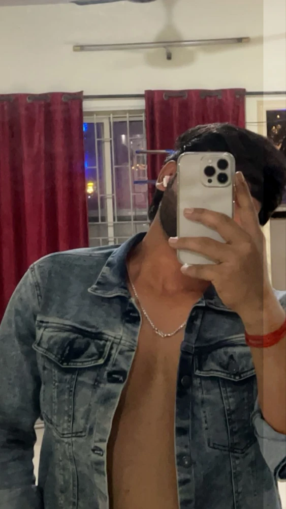 GIF tso los ntawm Kaushal