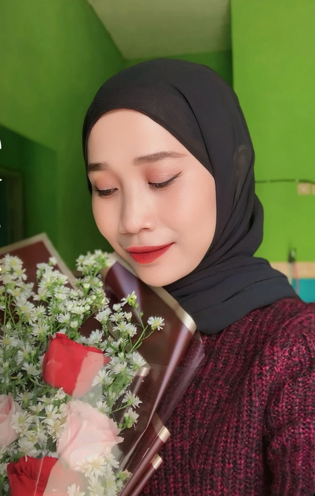 GIF diunggah oleh Dyah