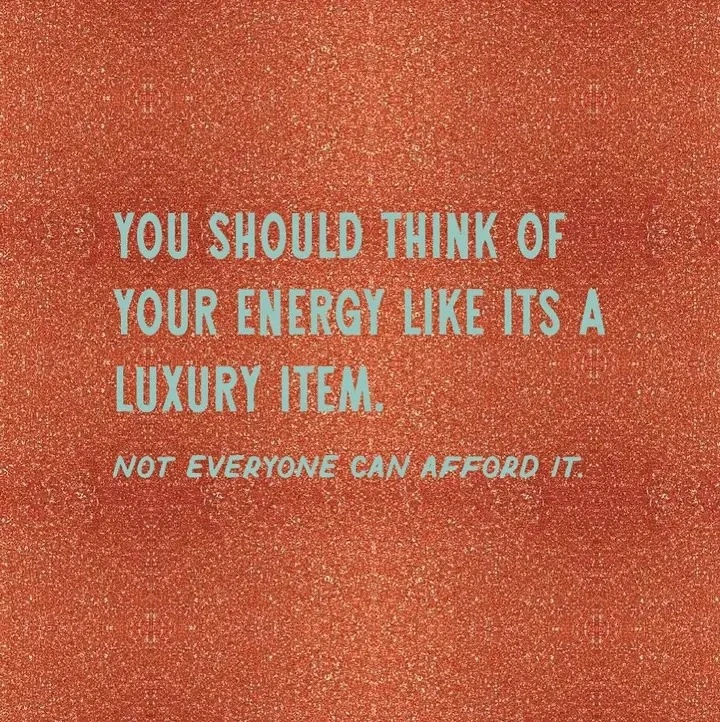 GIF uploaded by Thamires