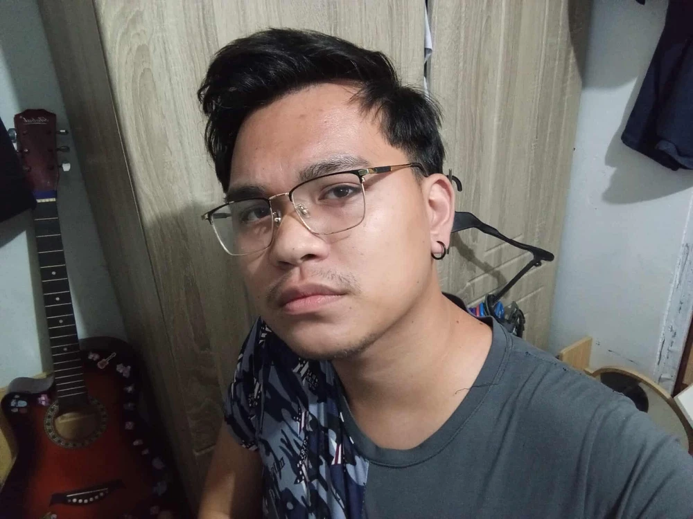 I-upload ni Paul Adrian Cay ang larawan
