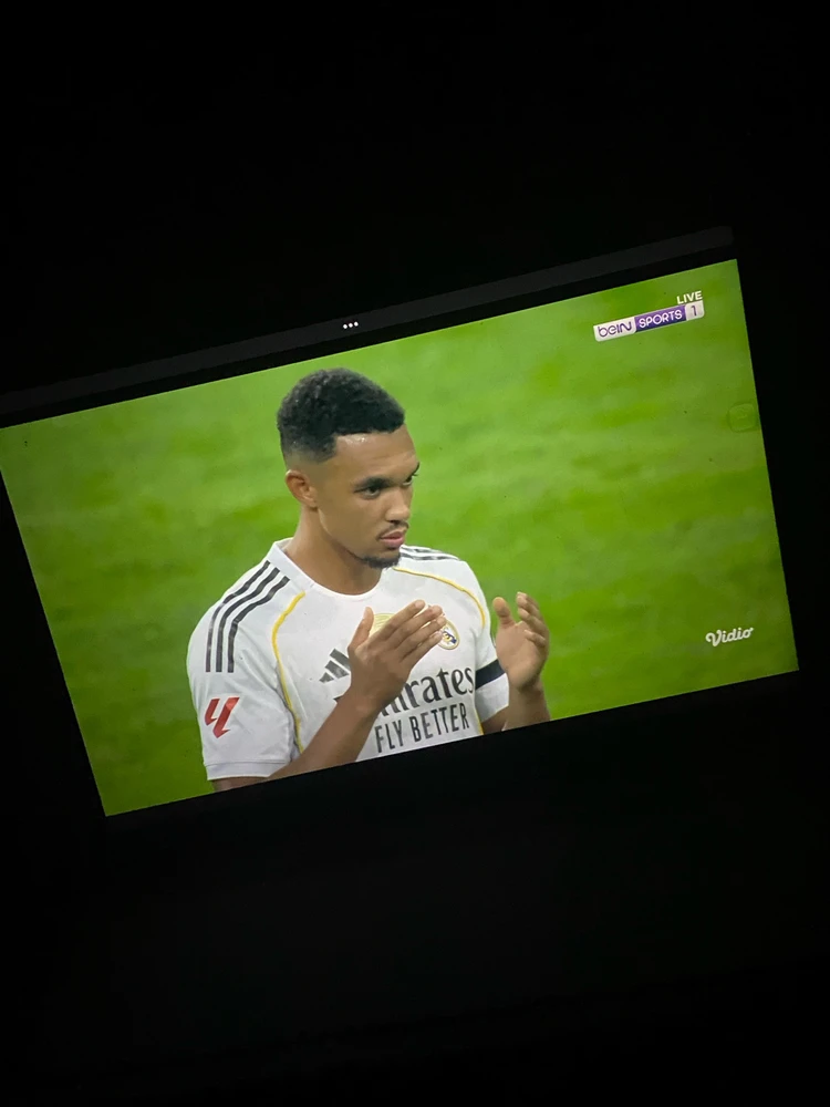 GIF diunggah oleh intun