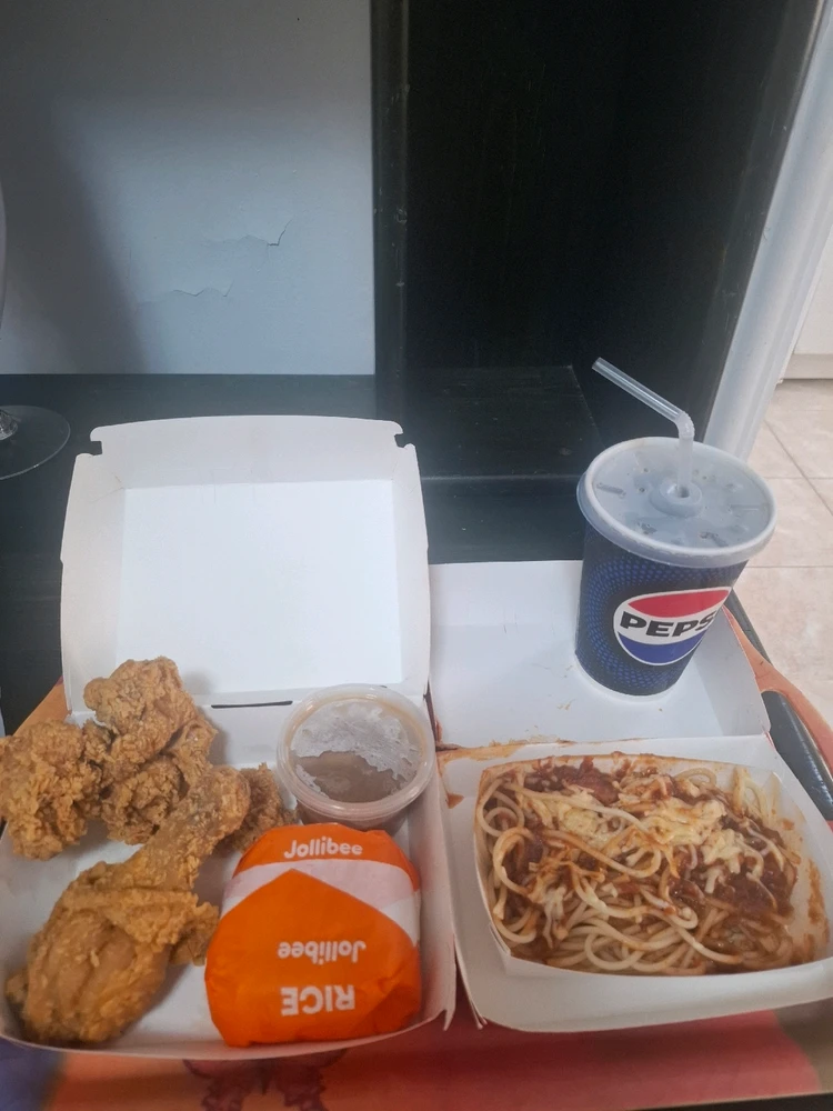 GIF uploaded by Alessandra