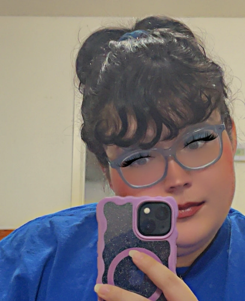 Sammie๋์ด ์ฌ๋ฆฐ GIF