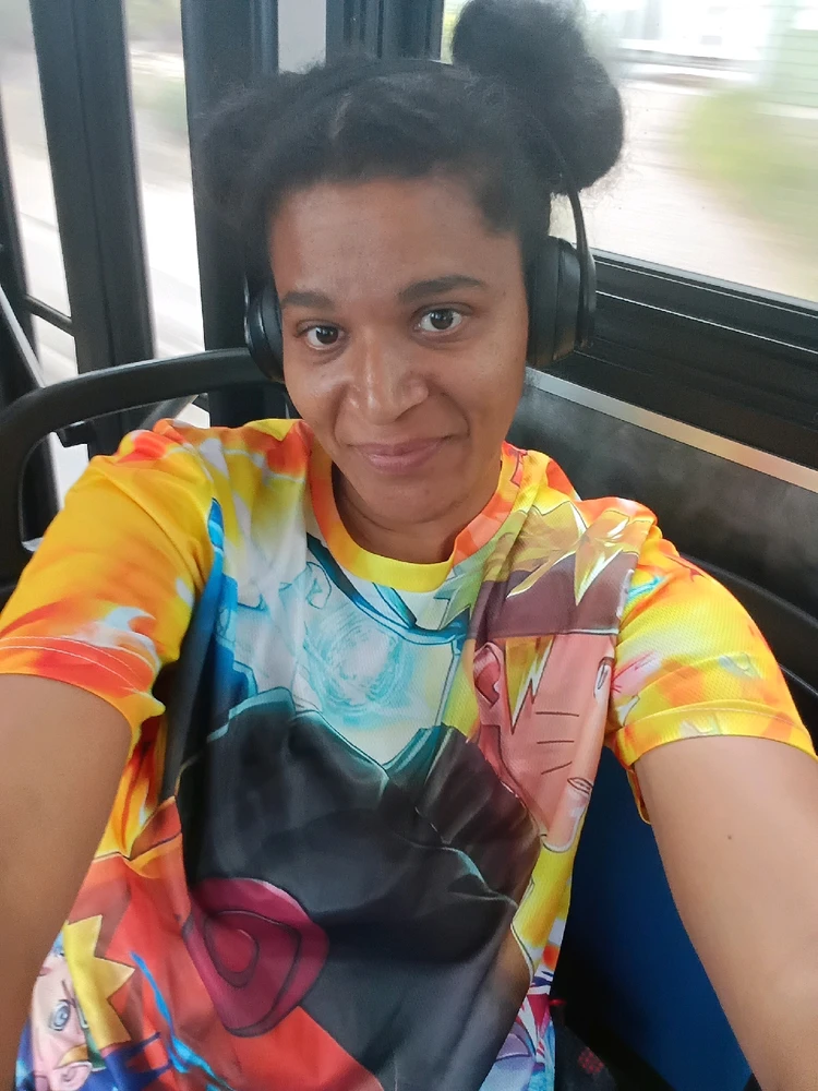 Gi-upload ni Ayana Lola Pierce ang hulagway