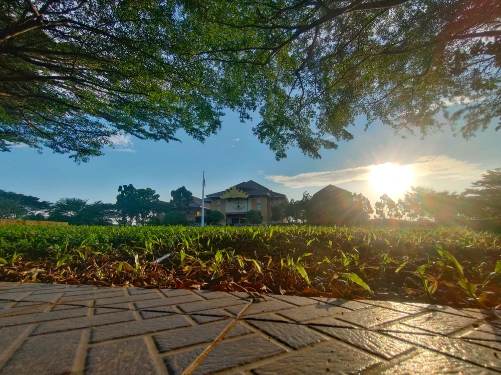 GIF diunggah oleh Fay