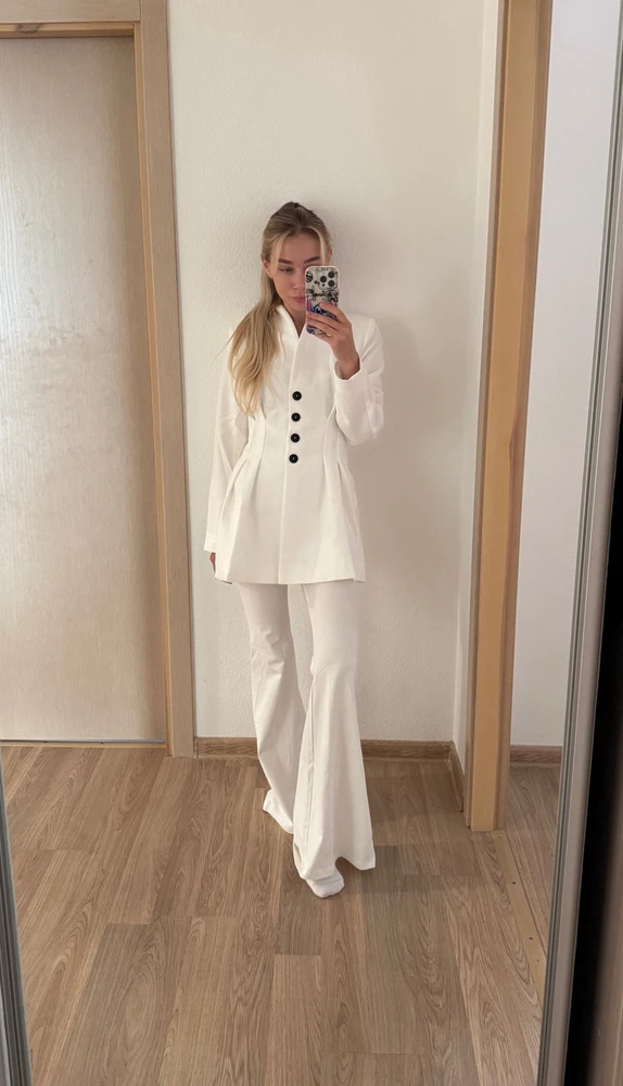 Фото загрузил Лиза