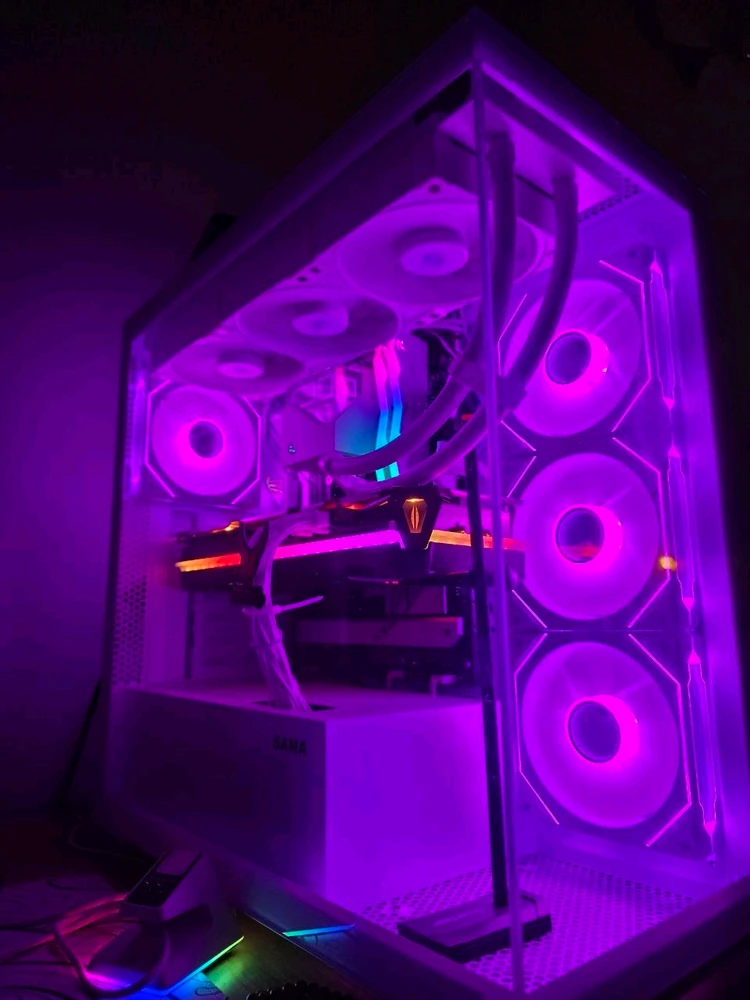 GIF uploaded by Elow