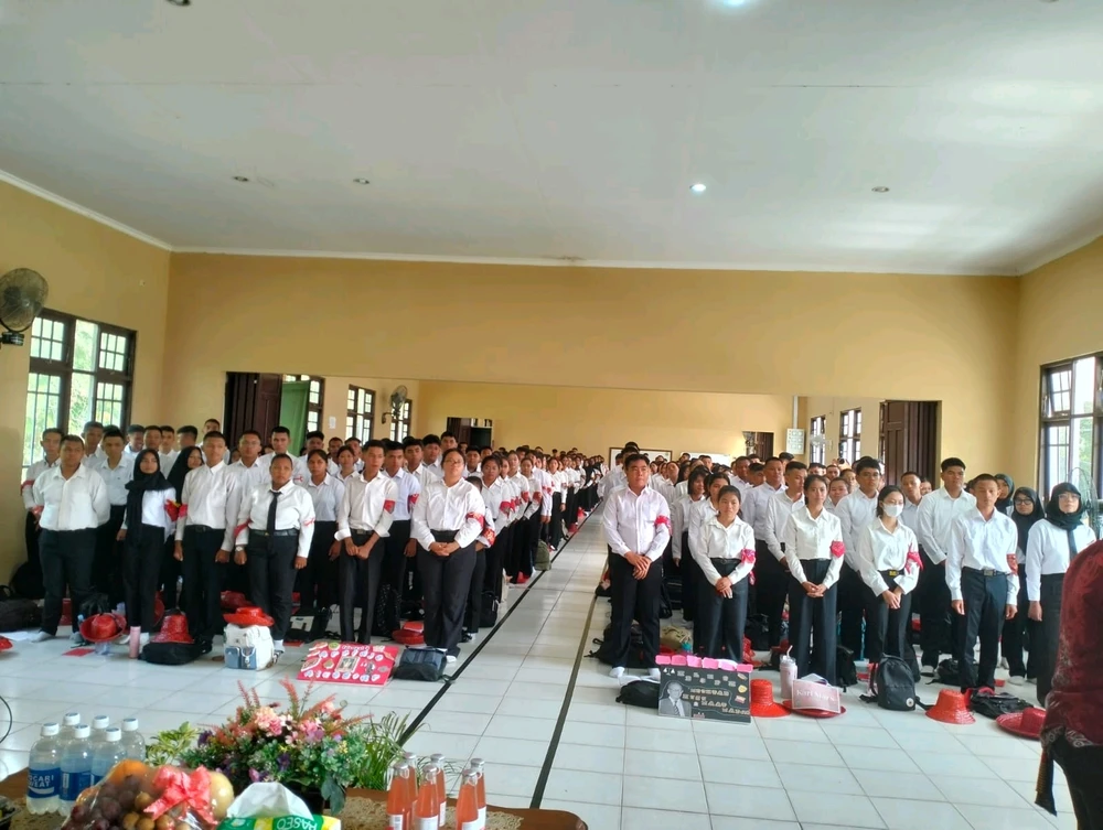 GIF uploaded by Krismesy