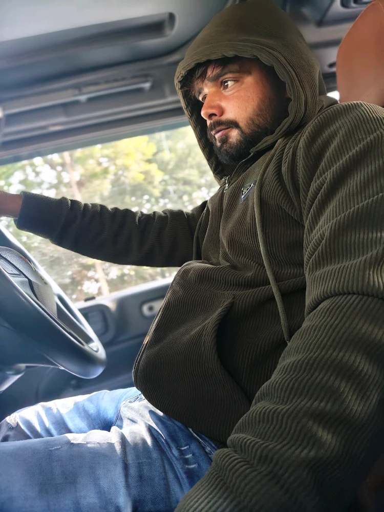 GIF gi-upload ni Sachin