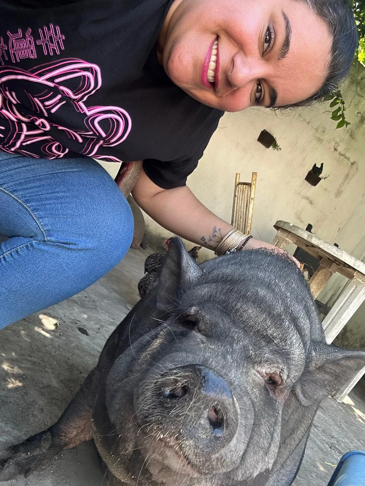 GIF uploaded by Denisse