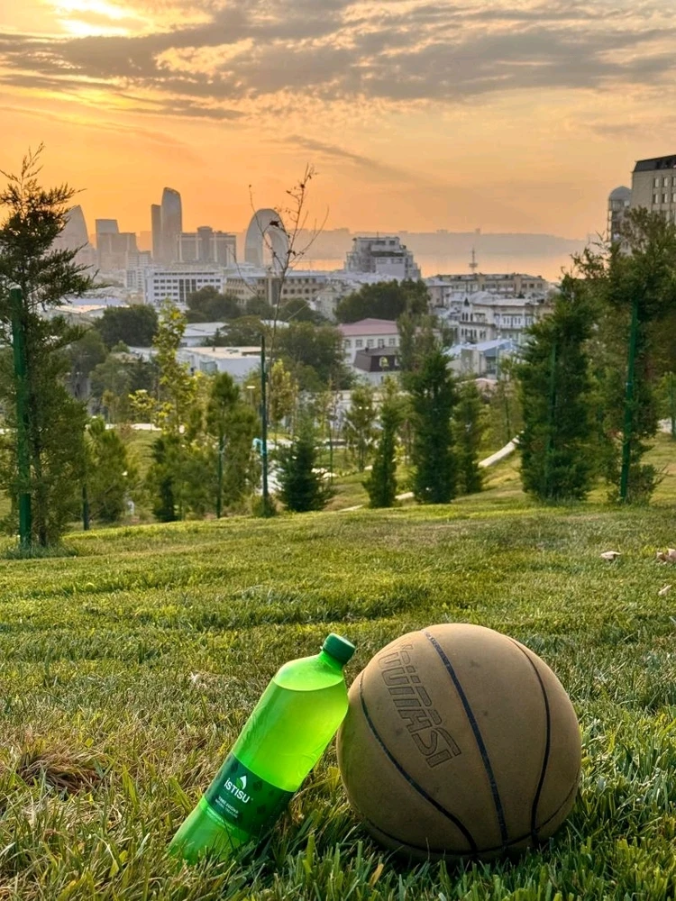 GIF Rasim tərəfindən yükləndi