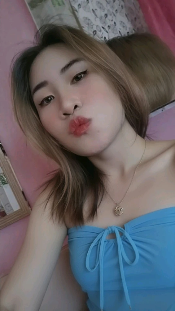 GIF na in-upload ni Cristy