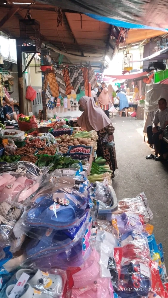 GIF na in-upload ni Muhammad Fariz