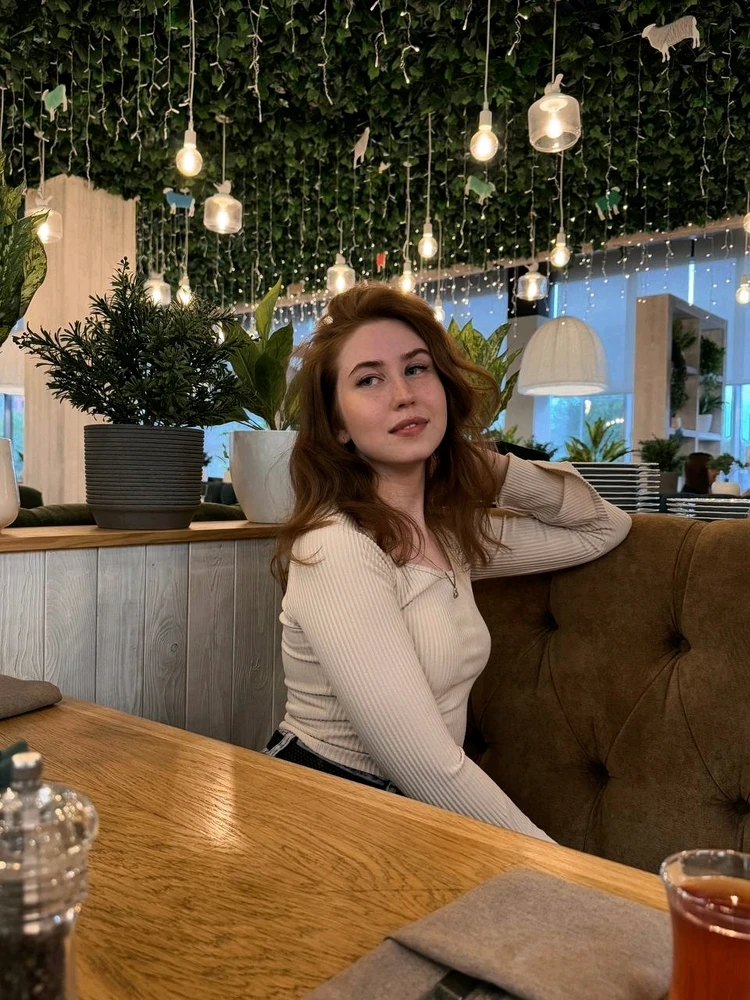 GIF загрузил Анастасия