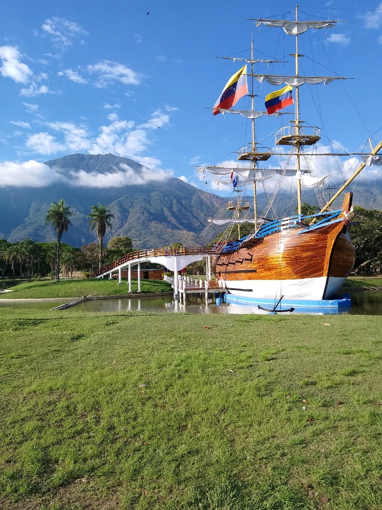 GIF uploaded by Yair