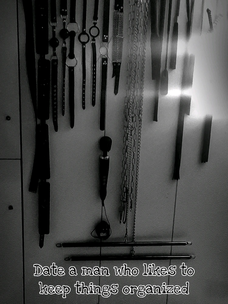 GIF uploaded by 𝕁ℝ𝕫🖤😈👻