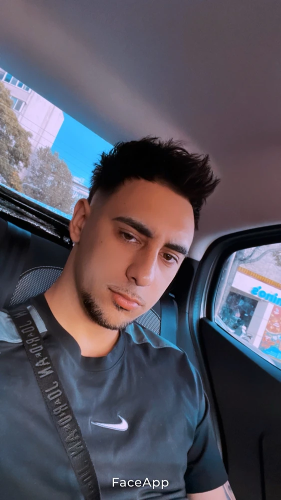 GIF încărcat de Denis