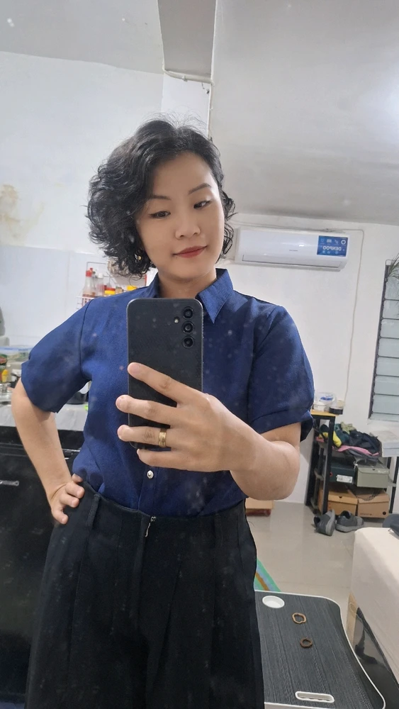 GIF uploaded by Tika