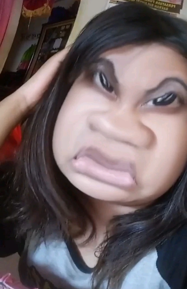 GIF diunggah oleh Your Princess