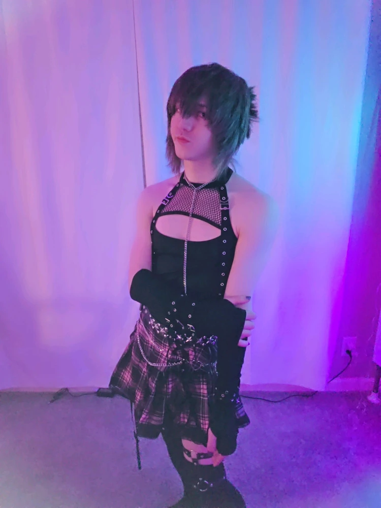 Cute femboy in alt goth fit but also standing