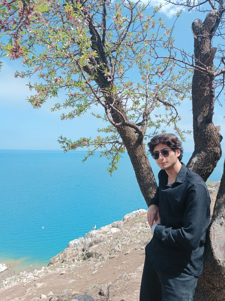 Berkay tarafından yüklenen GIF