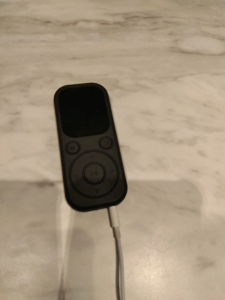 音楽は空気と一緒です笑だから持ち歩いてます