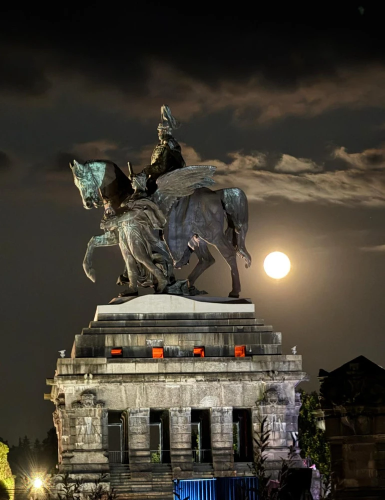 GIF hochgeladen von Sascha