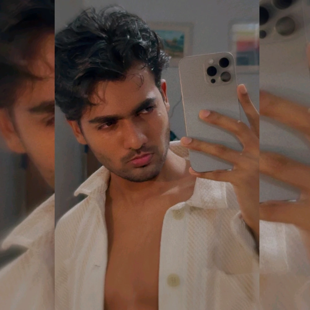 GIF na in-upload ni Akshay